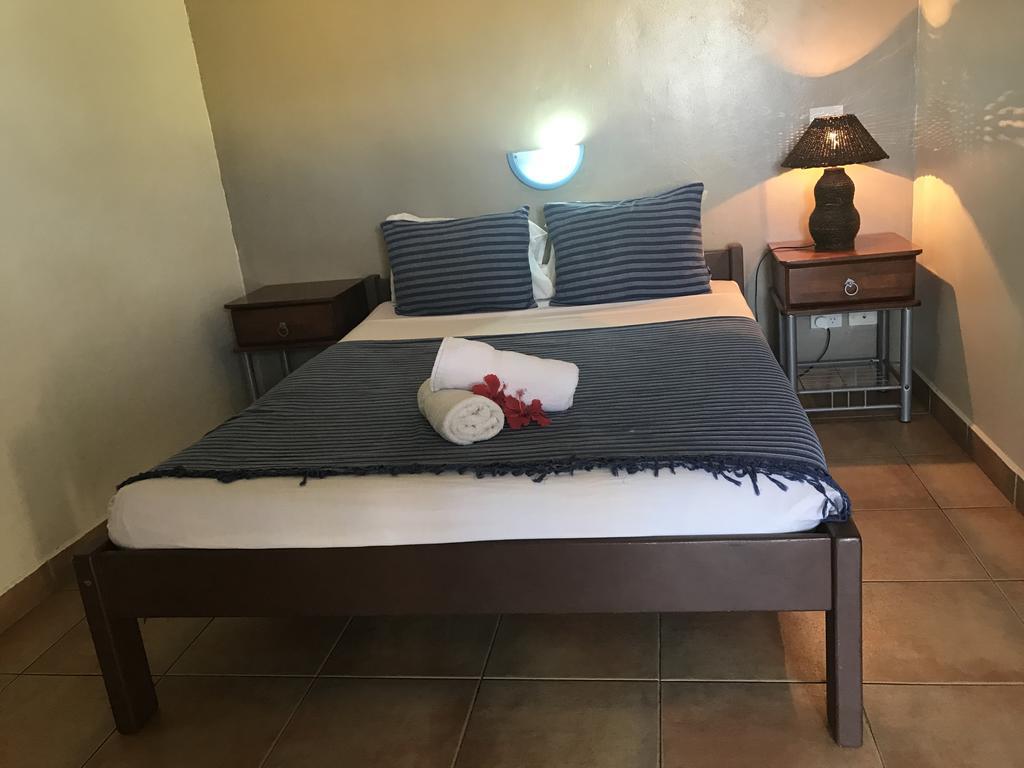 Vanuatu Holiday Hotel Port Vila Buitenkant foto