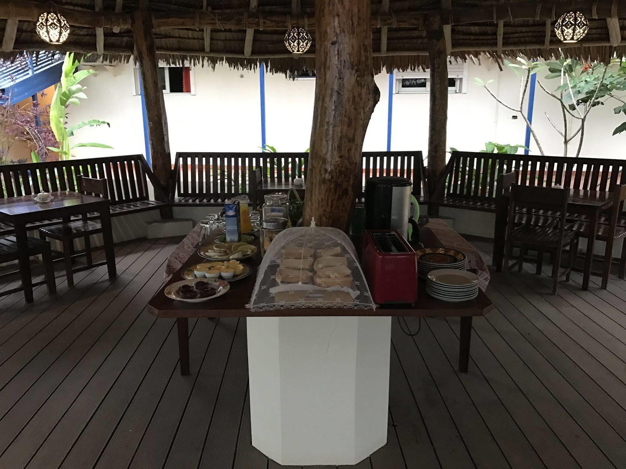 Vanuatu Holiday Hotel Port Vila Buitenkant foto