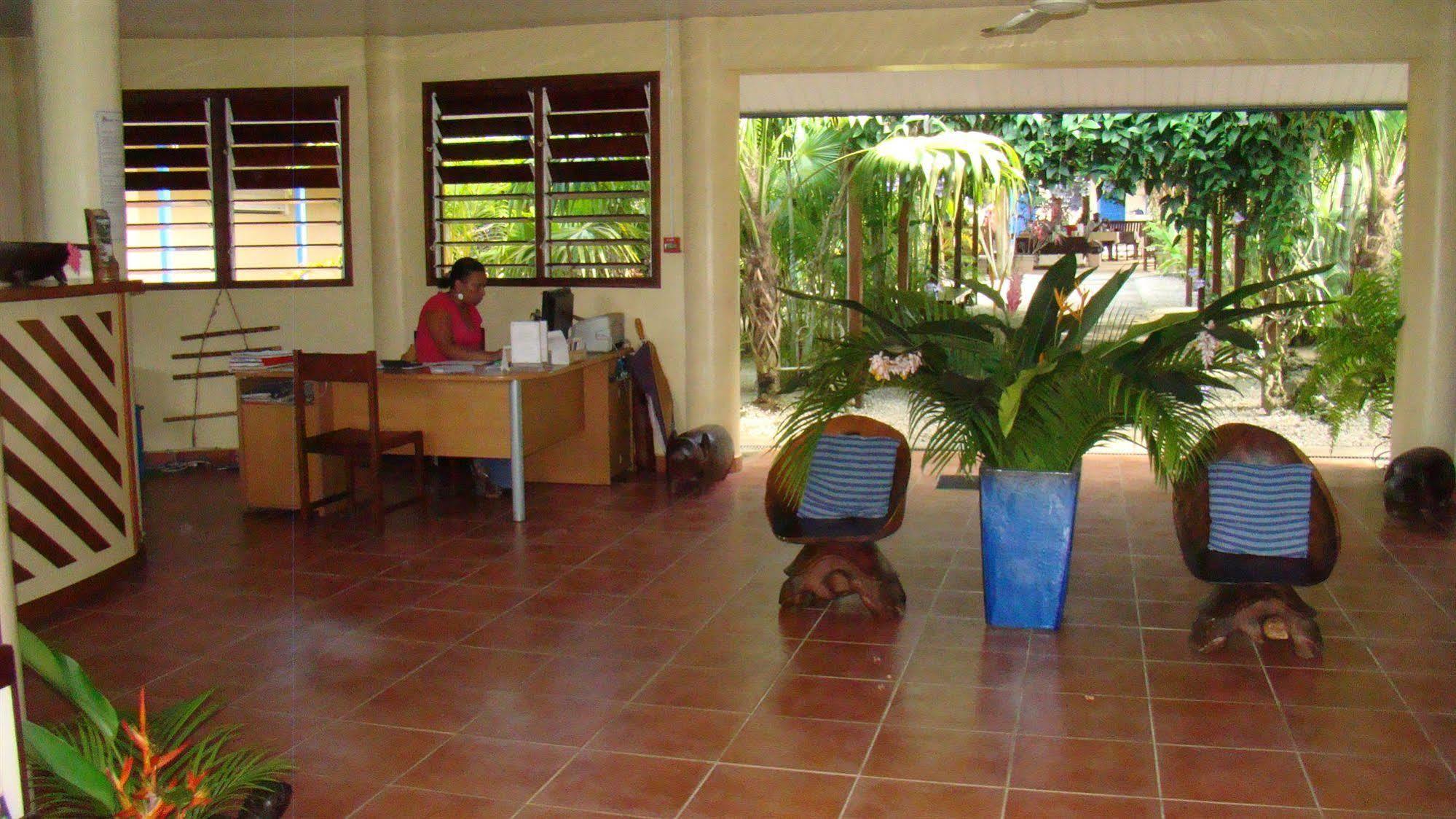 Vanuatu Holiday Hotel Port Vila Buitenkant foto